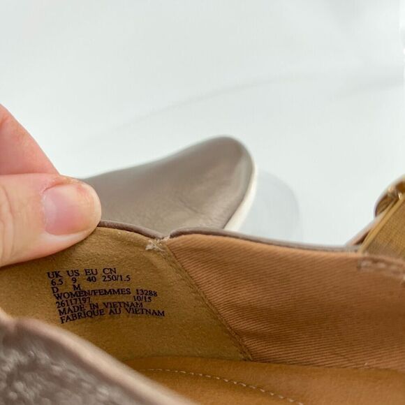 Clarks Helina Amo Women Mary Jane Shoe Size 9 Pewter Leather Loafer Flat Slip On - Picture 7 of 9